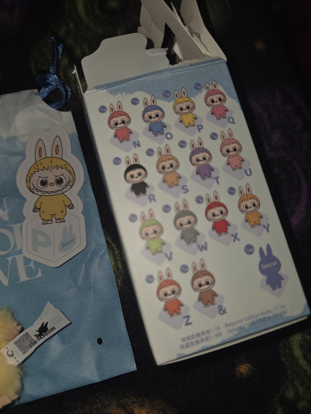 Labubu Keychain - Picture 2 of 2